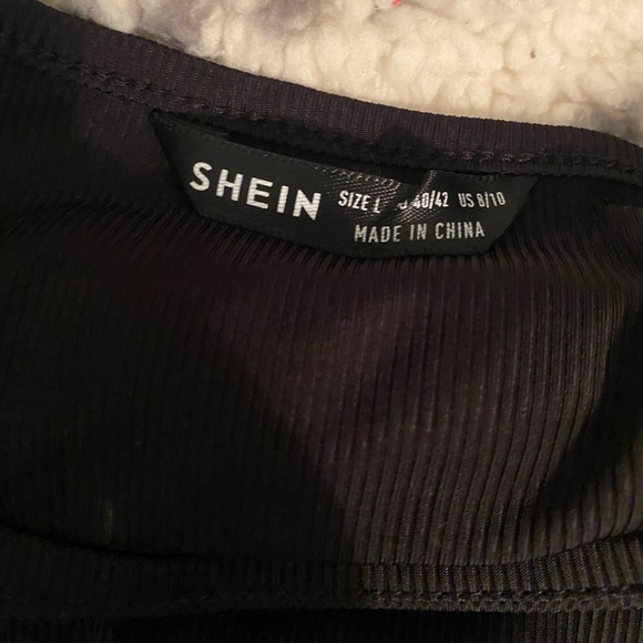 Sinched crossed waist set - Picture 4 of 5